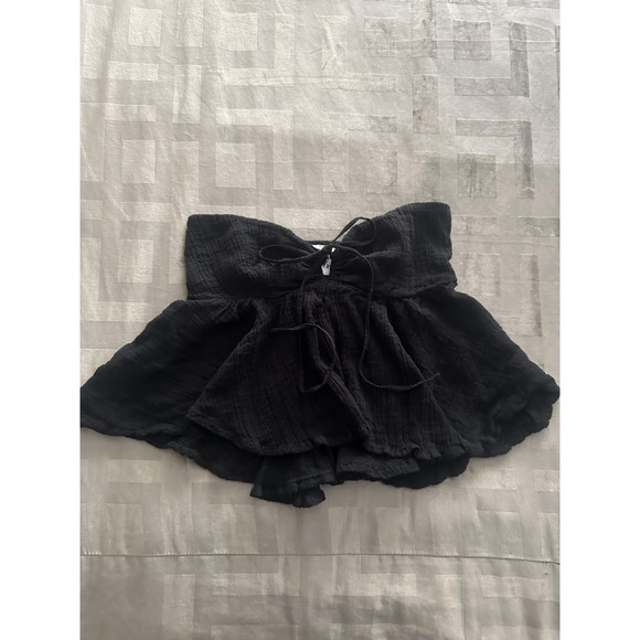 Princess Polly Dresses & Skirts - Princess Polly Top Womens US 6 Black Strapless Peplum Gauze Smocked Tie Front